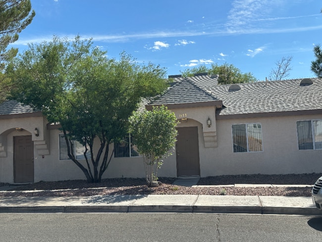 Building Photo - 811 Avenue A