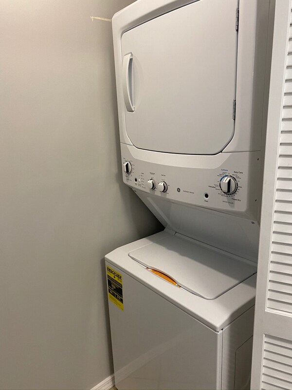 Foto del edificio - 200 Autumn Dr