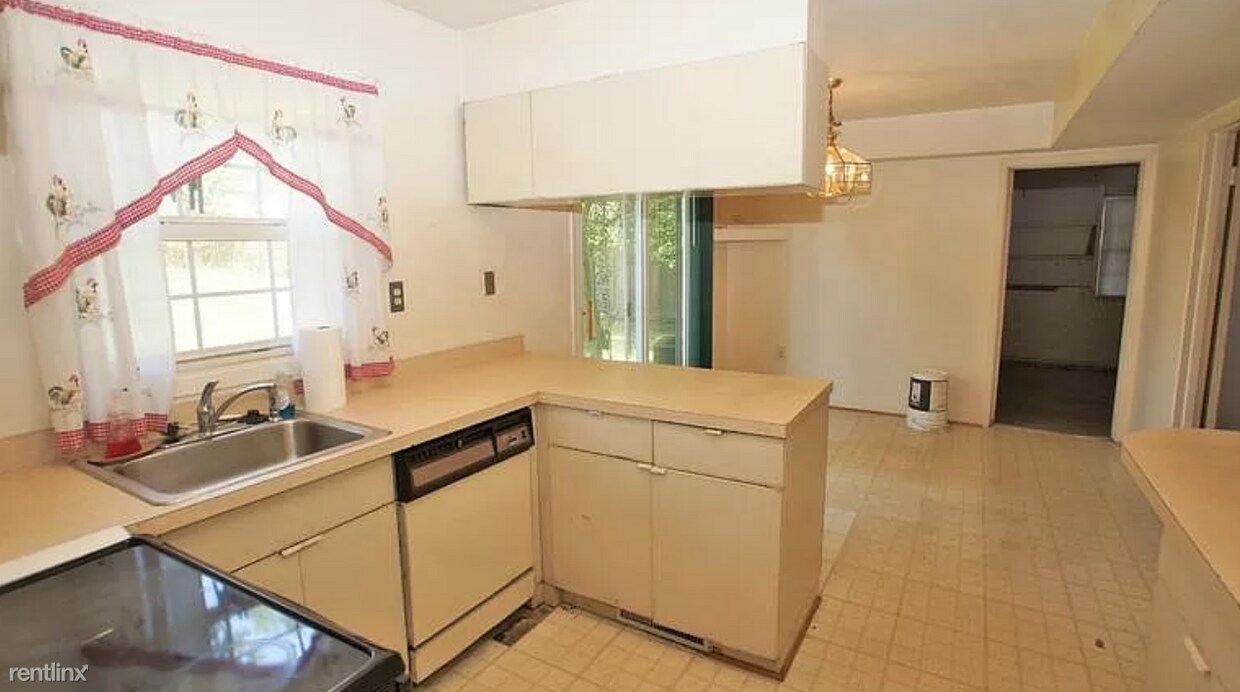 Primary Photo - 3 br, 2 bath House - 2321 Belair Drive
