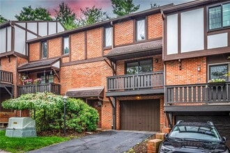 Building Photo - 107 Forest Edge Dr Building Photo - 107 Forest Edge Dr