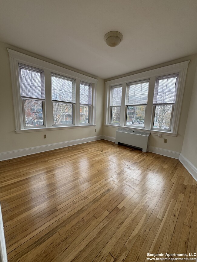 Building Photo - 20 Langdon St