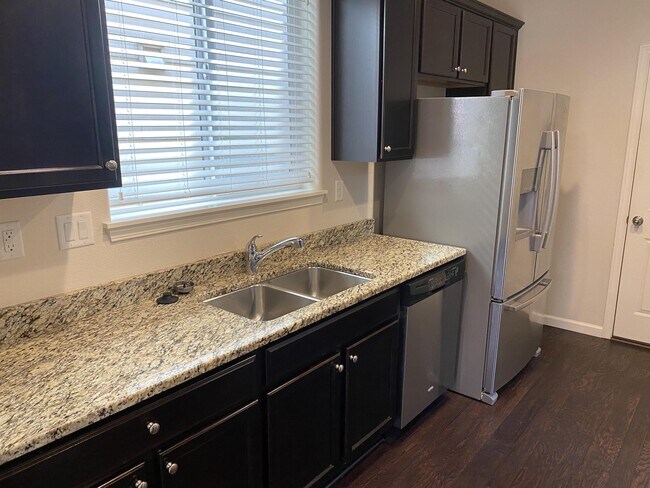 Foto del edificio - 3395 SE Meadowview Way