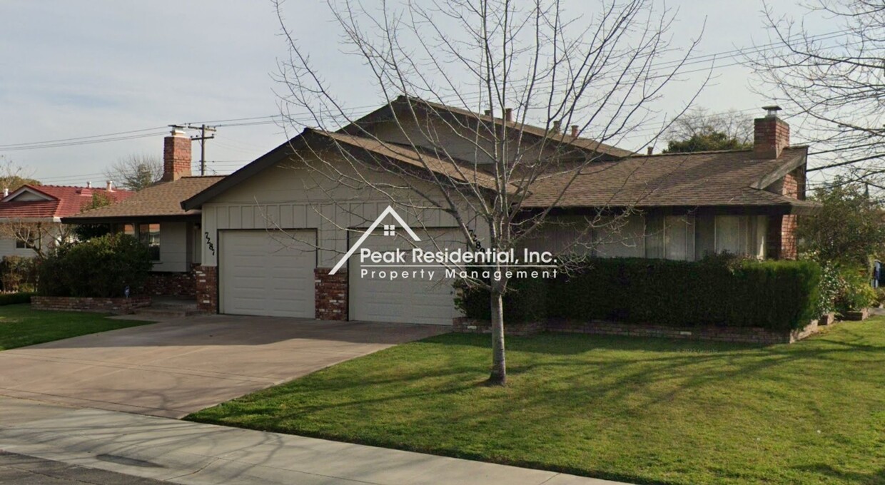 Foto principal - Wonderful S Land Park Area 3bd/2ba Duplex