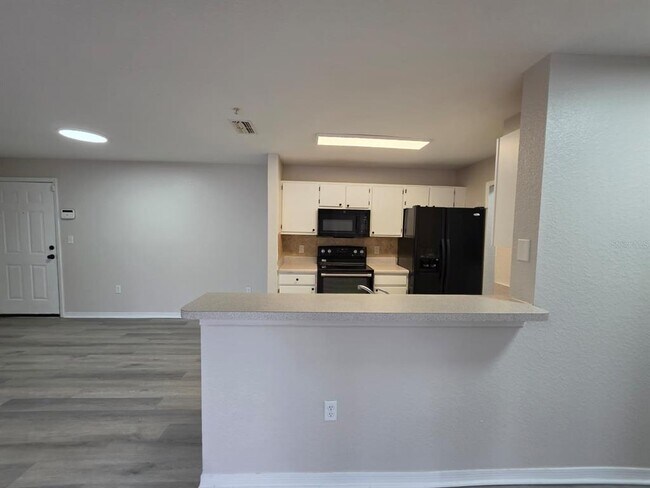Foto del edificio - 5483 Vineland Rd