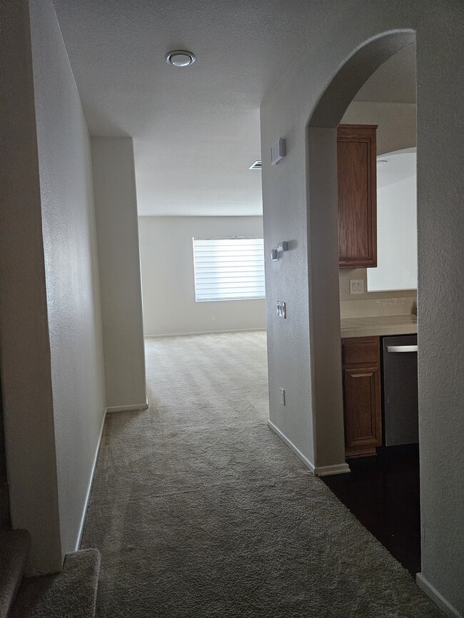 Building Photo - 1217 Aruba Cove