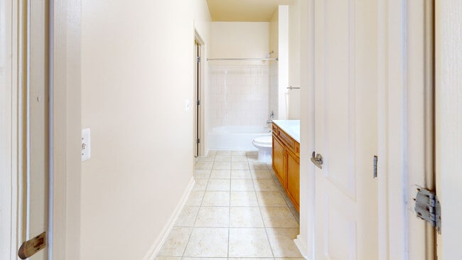 Interior Photo - Signal Hill Apartment Homes