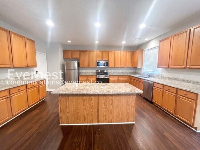 Foto del edificio - Limited Time Special Offer / 3 Bed/2.5 Bath Home with Garage / Pet-Friendly / Vouchers Accepted /...