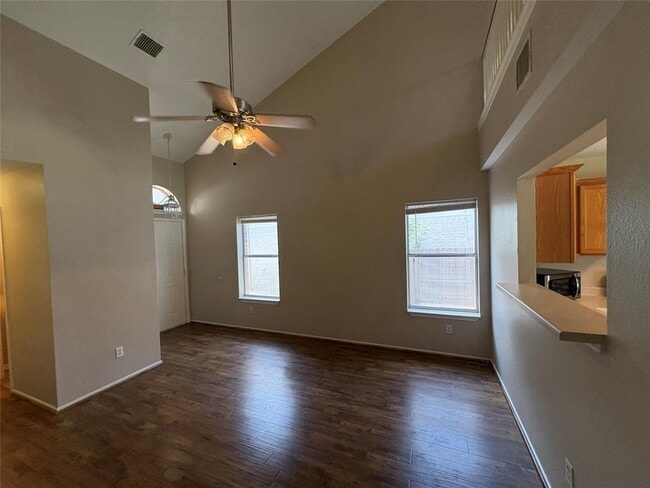 Building Photo - 1008 Stacia's Way