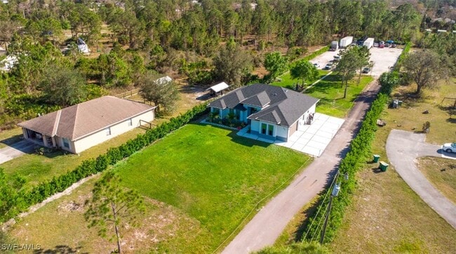 Foto del edificio - 2406 37th Ave NE