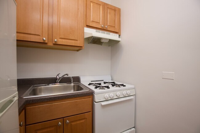 Foto del edificio - 1750 N Humboldt Blvd