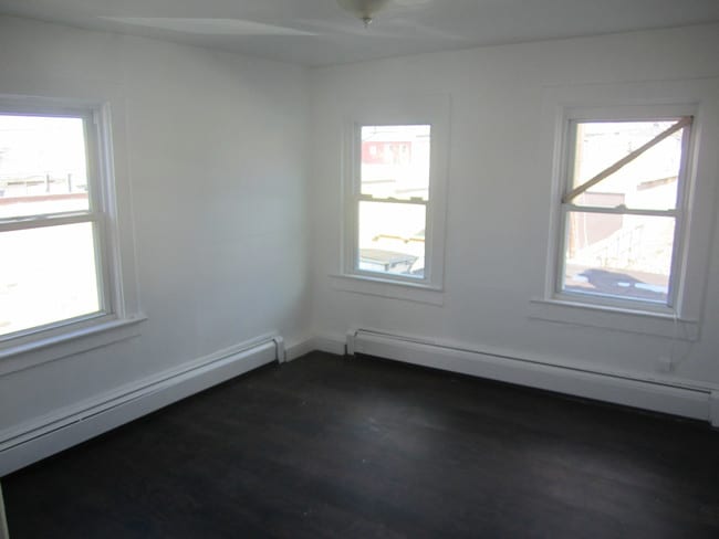 Building Photo - 123 N Florida Ave