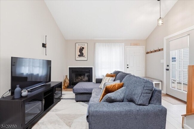 Foto del edificio - 322 Greenbriar Dr