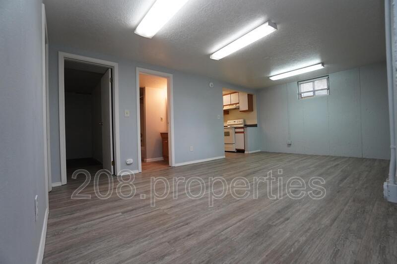 Foto principal - 1229 S Lincoln Ave