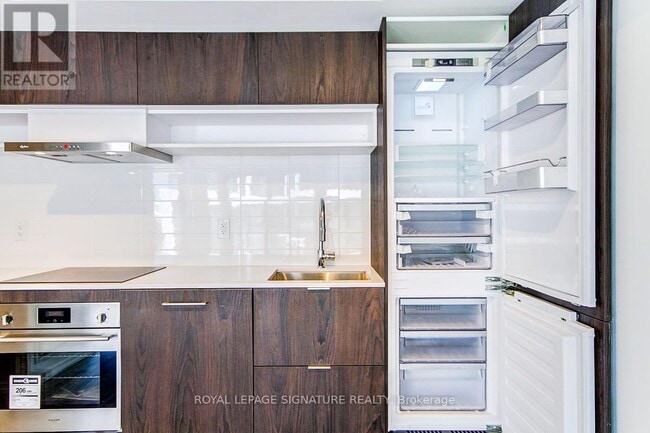 Building Photo - 8 Hillsdale Ave E