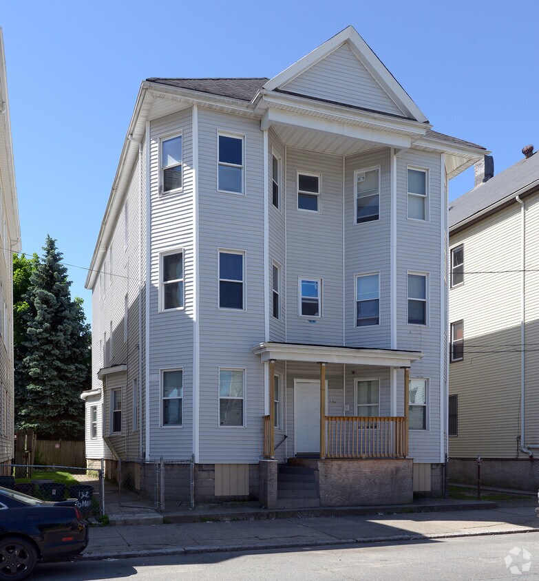 Primary Photo - 132 Tallman St