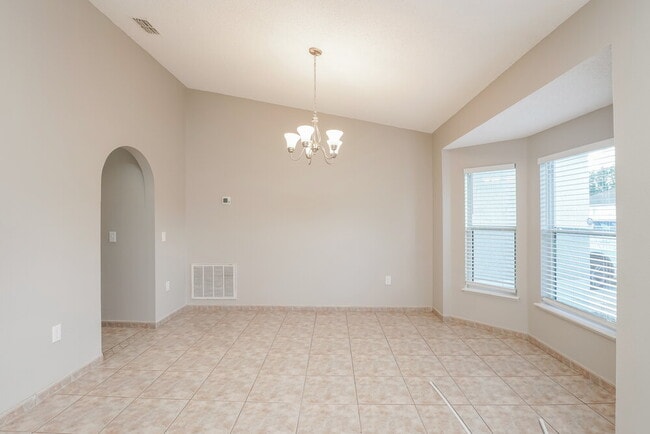 Building Photo - 979 Gascony Ct