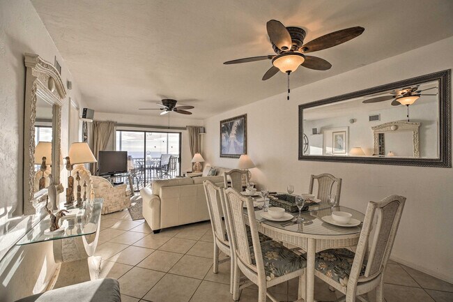 Foto del edificio - 7500 Estero Blvd