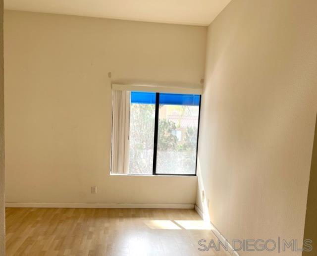 Foto del edificio - 8328 Regents Rd