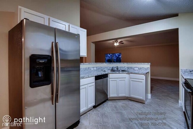 Foto del edificio - 3 br, 2 bath House - 621 Brown Bear Court ...