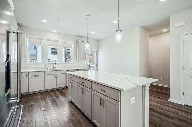 Foto del edificio - 3395 Watershed Blvd