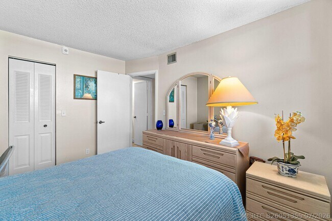 Building Photo - 2929 S Ocean Blvd