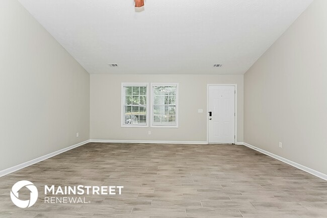 Building Photo - 5877 Homestead Cir