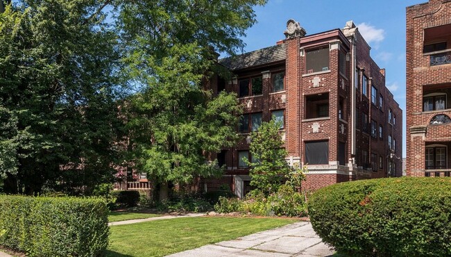 Building Photo - 2673 Euclid Heights Blvd