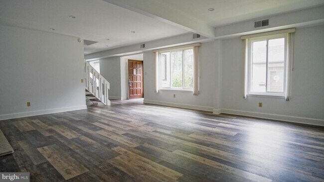 Building Photo - 2306 Aspen Cir