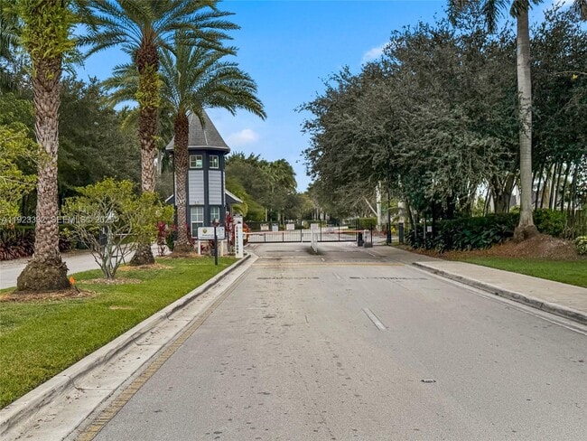 Building Photo - 396 NE 33rd Terrace