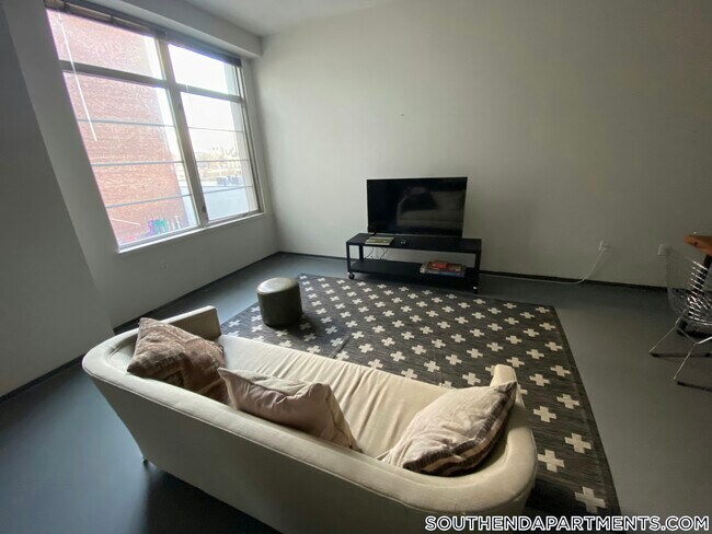 Foto del edificio - 160 E Berkeley St