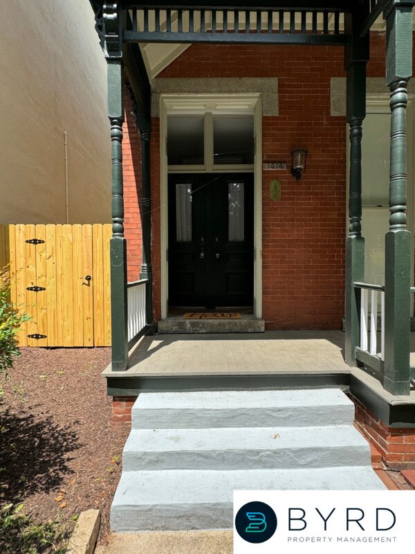 Foto del edificio - 1414 Floyd Avenue