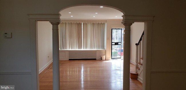 Building Photo - 245 Chelten Ave