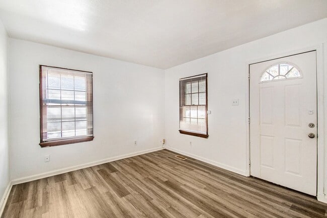 Building Photo - 1711 Nemnich Rd