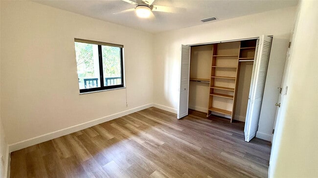 Foto del edificio - 110 NW 70th St