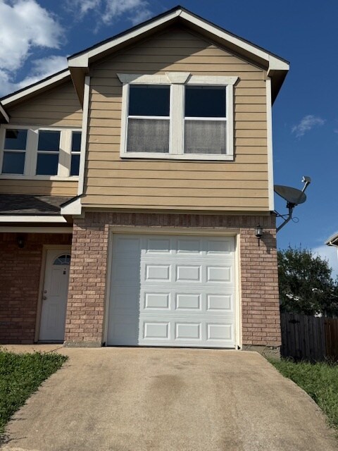 Foto principal - 725 Claremont Pky
