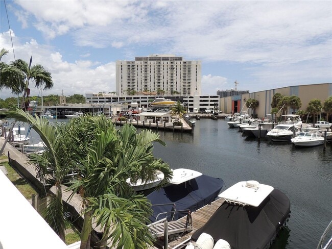 Building Photo - 13155 Ixora Ct