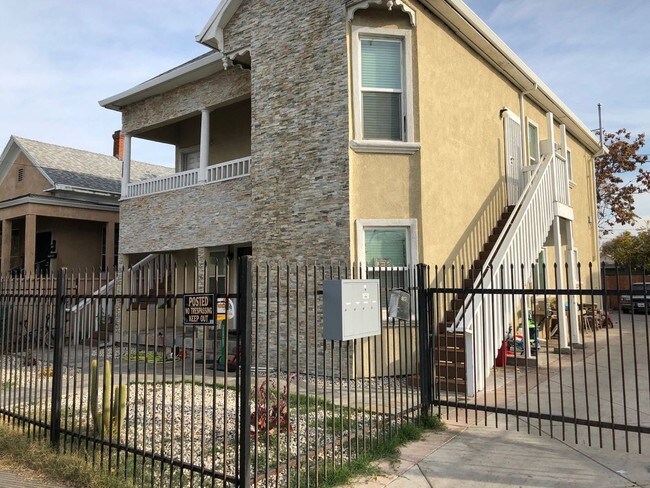 Available Now Apartment For Rent In Stockton Ca Apartments Primary Photo Available Now