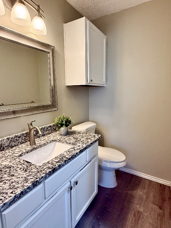 Building Photo - 2610 Isbella Dr