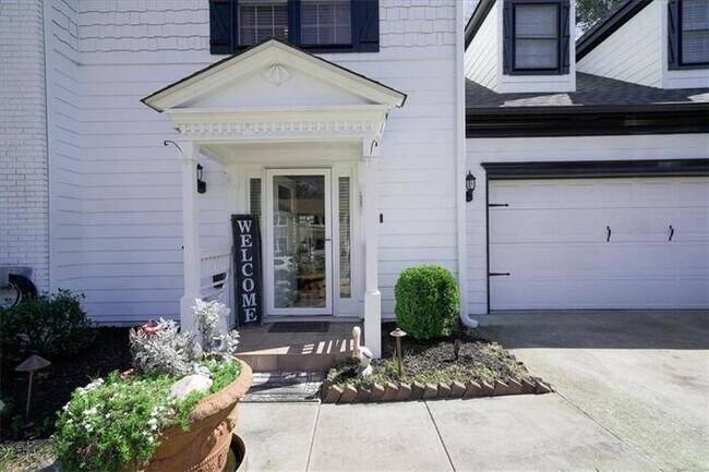 Foto del edificio - 4 bedroom house in Lawrenceville with cozy...
