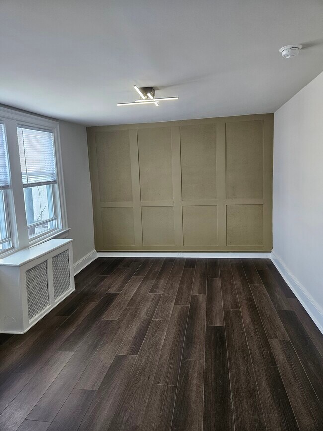 Foto del edificio - 19 E Lancaster Ave