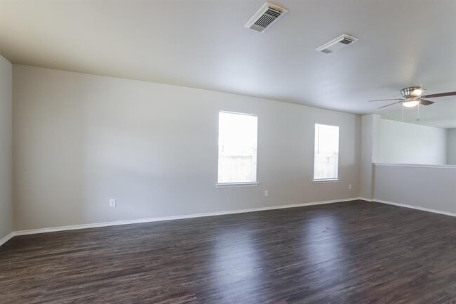 Building Photo - 7934 Tawny Bluff Ct
