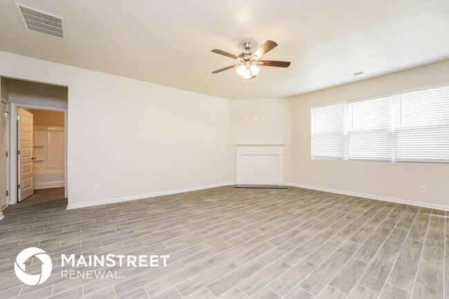 Foto del edificio - 3811 River Rock Rd