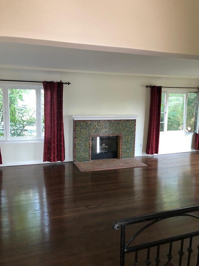 Living room fireplace - 8514 Saturn St
