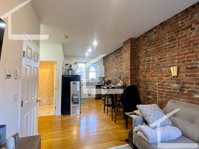 Foto del edificio - 12 Cleveland Pl