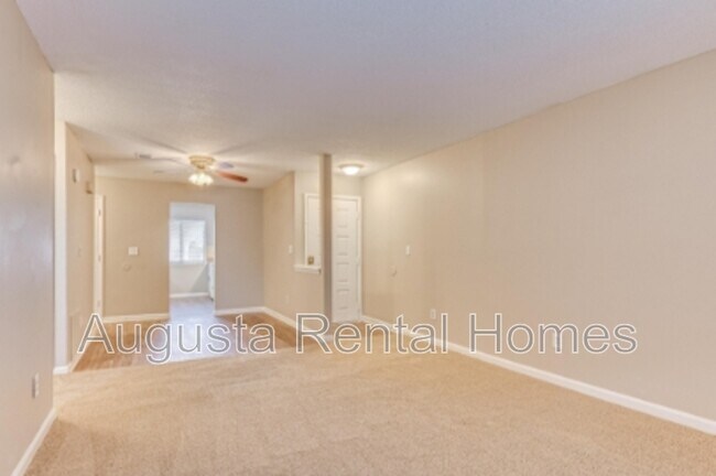 Building Photo - 3001C Strickland Court