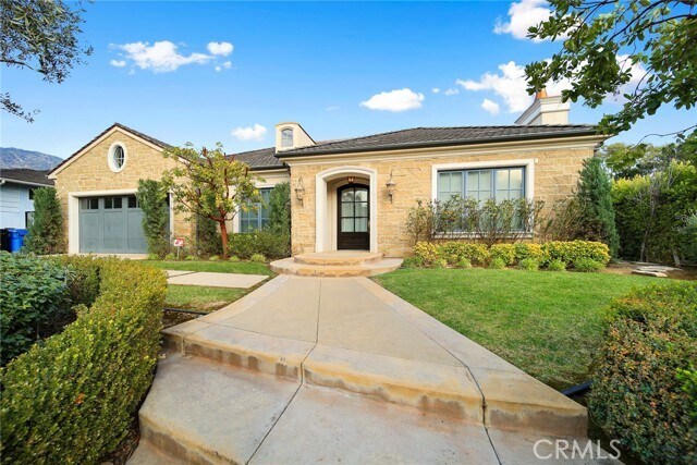 Building Photo - 1716 Alta Oaks Dr