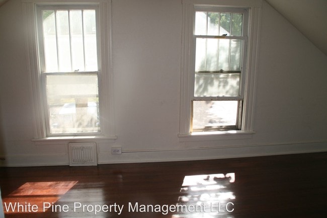Building Photo - 627 S Jefferson St