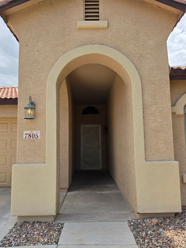 Foto del edificio - 7805 S 48th Ln