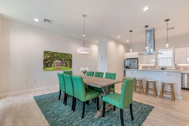 Foto del edificio - 3717 Bienville St