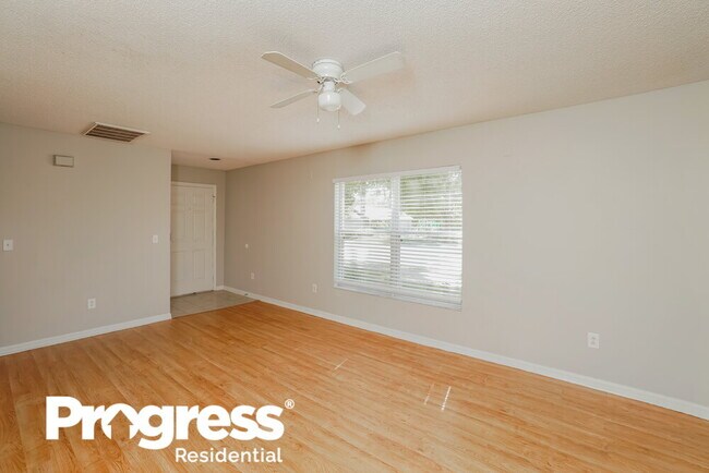 Building Photo - 6035 Pointe Pleasant Blvd